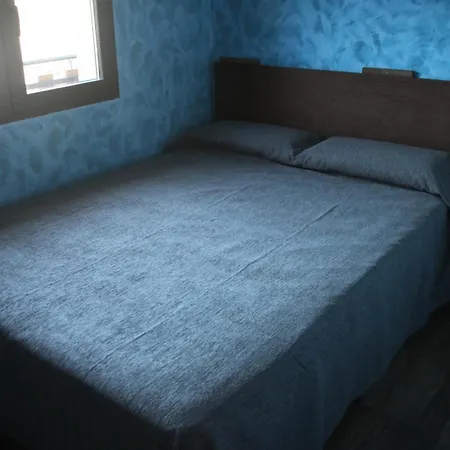 Pegueras Cuevas Del Valle